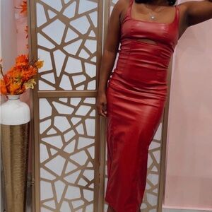 Elegant Red Sleeveless Dress